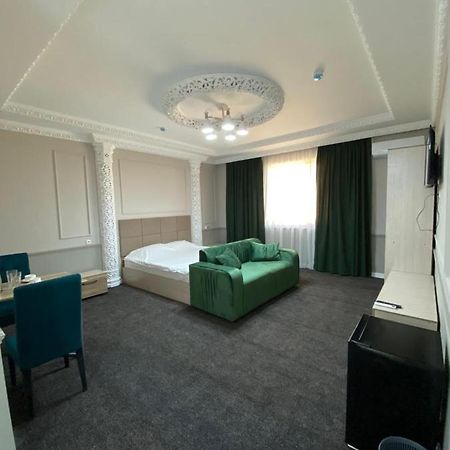 Sapphire Hotels Taraz Eksteriør bilde