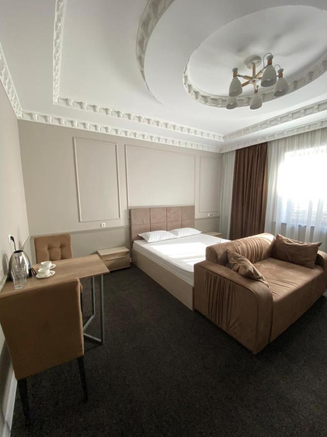 Sapphire Hotels Taraz Eksteriør bilde